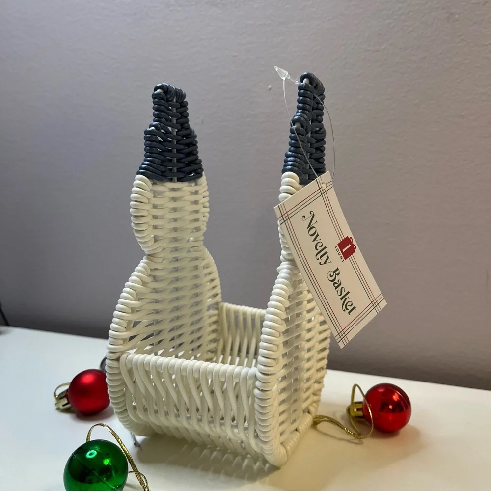 Target Bullseye Novelty Snowman Holiday Gift Basket